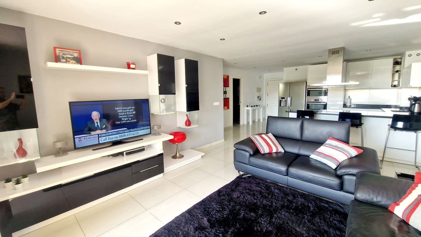 2 makuuhuone Huoneisto myytävänä paikassa Fuengirola mukana uima-altaan - 399 000 € (Ref: 9251652)