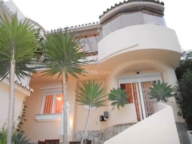 3 makuuhuone Omakotitalo vuokrattavana paikassa Mijas mukana uima-altaan 
autotalli - 1 500 € (Ref: 9348435)