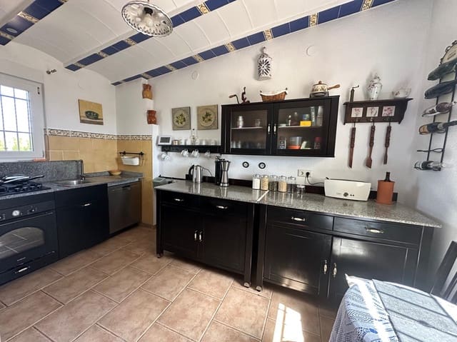 2 soveværelse Finca/Landehus til salg i Sant Jordi med swimmingpool garage - € 333.000 (Ref: 9938986)