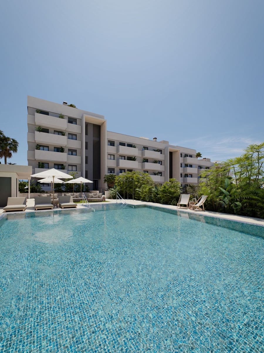 3 Zimmer Penthouse zu verkaufen in Estepona mit Pool Garage - 750.000 € (Ref: 10009689)