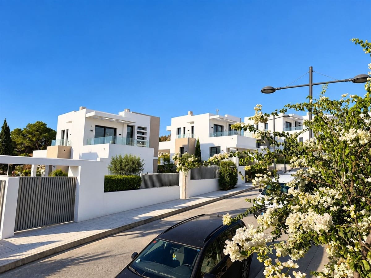 2 Zimmer Apartment zu verkaufen in Estepona mit Pool Garage - 495.000 € (Ref: 10091603)