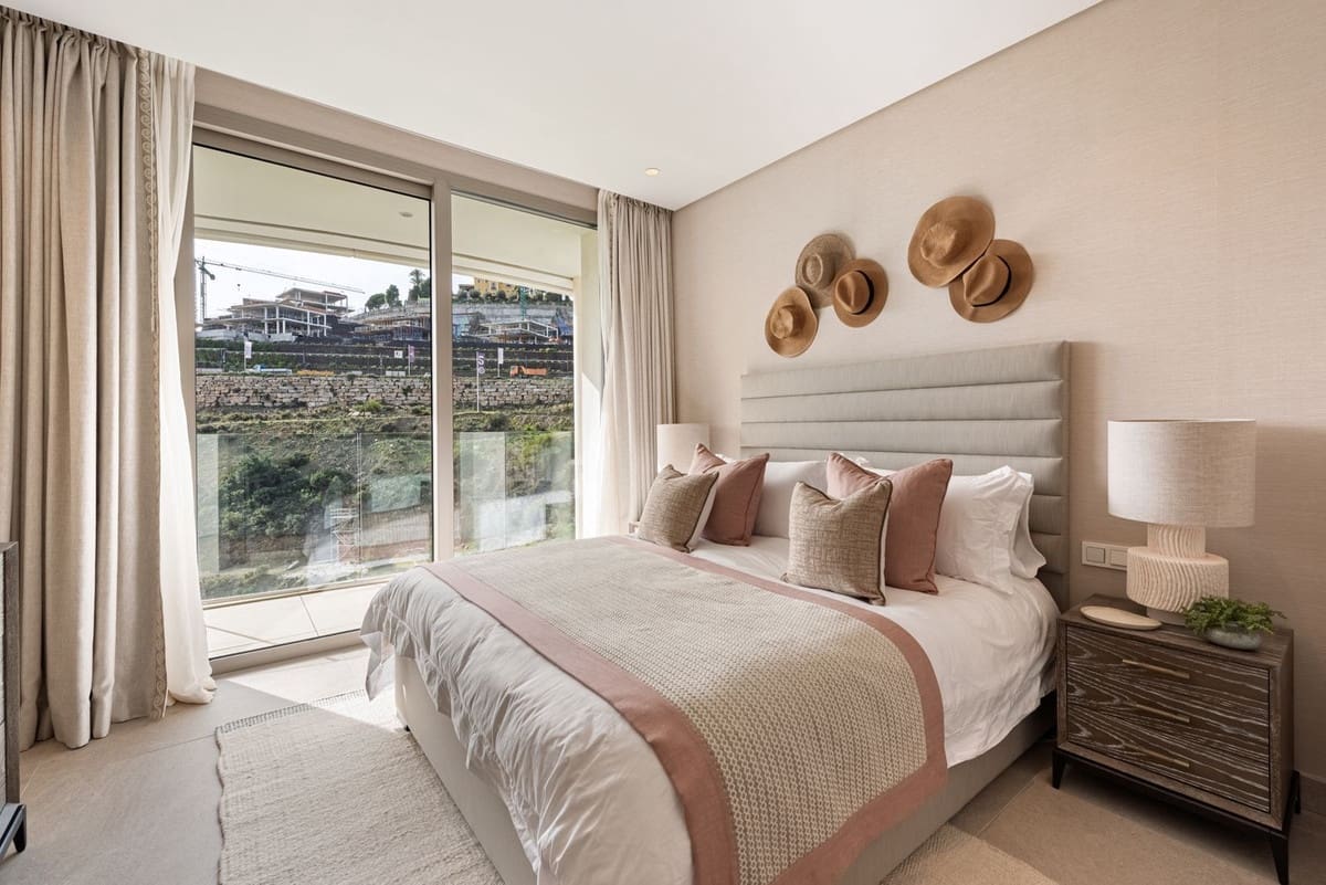 3 quarto Apartamento para venda em Benahavis com piscina garagem - 1 595 000 € (Ref: 10094850)