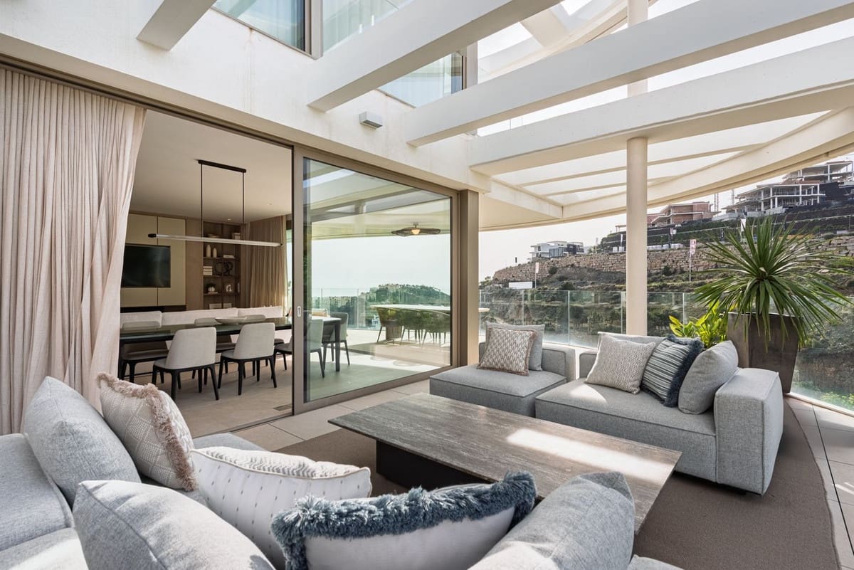 3 quarto Apartamento para venda em Benahavis com piscina garagem - 1 595 000 € (Ref: 10094850)