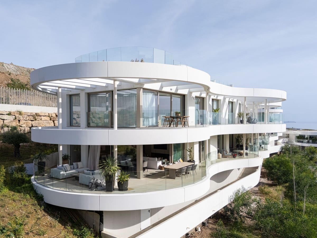 3 quarto Apartamento para venda em Benahavis com piscina garagem - 1 595 000 € (Ref: 10094850)