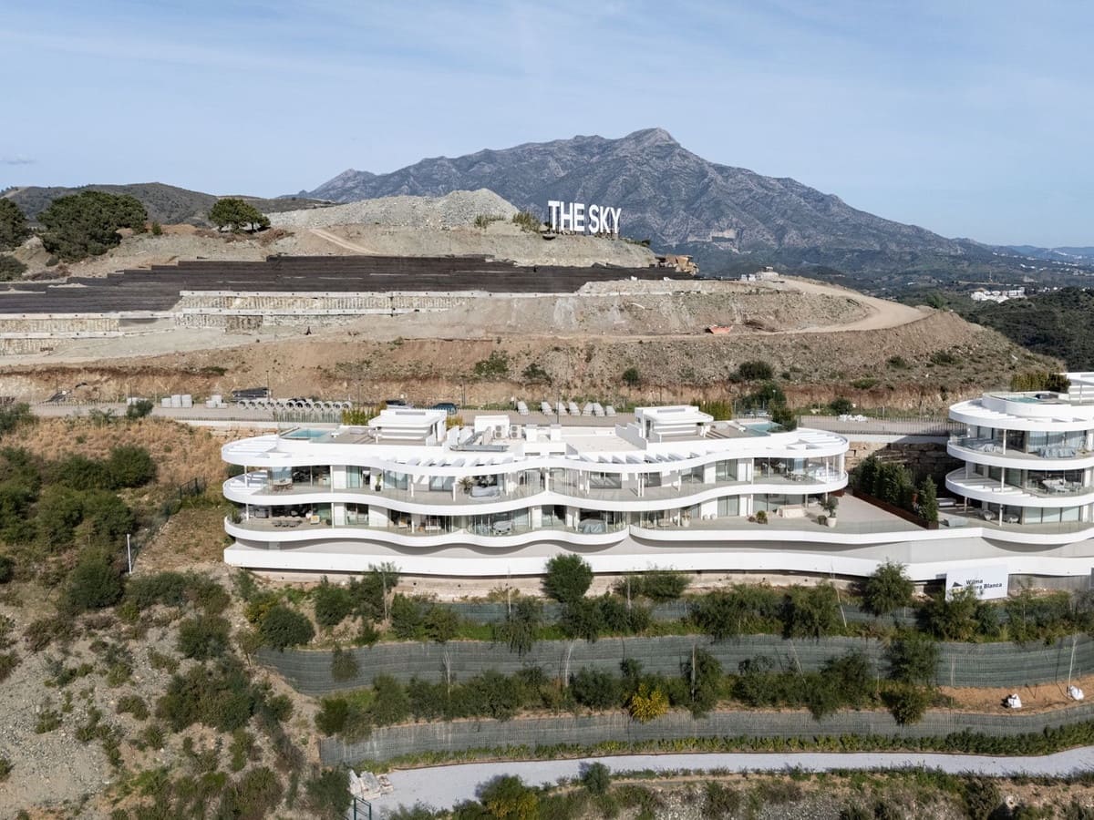 3 quarto Apartamento para venda em Benahavis com piscina garagem - 1 595 000 € (Ref: 10094850)