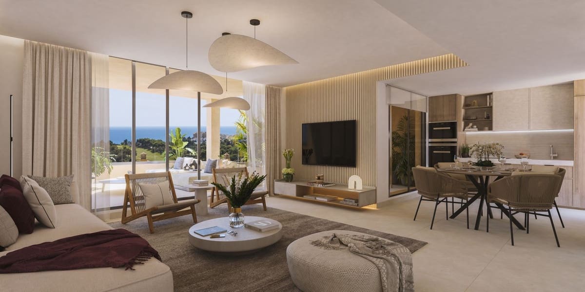 2 bedroom Apartment for sale in Benalmadena with pool garage - € 430,000 (Ref: 10095572)