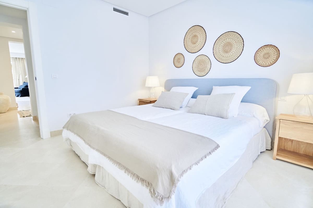 2 quarto Penthouse para venda em Marbella com piscina garagem - 500 000 € (Ref: 10112196)
