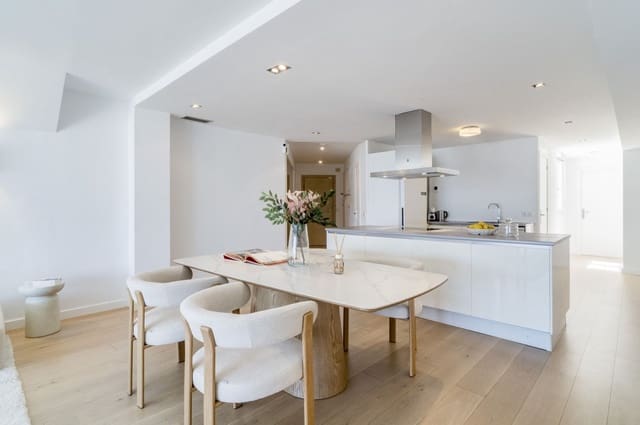 2 quarto Apartamento para venda em Puerto Banus, Marbella - 699 000 € (Ref: 10116044)