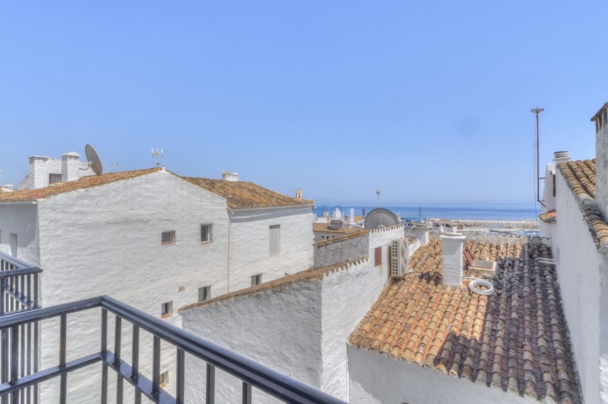 2 quarto Apartamento para venda em Puerto Banus - 699 000 € (Ref: 10116044)