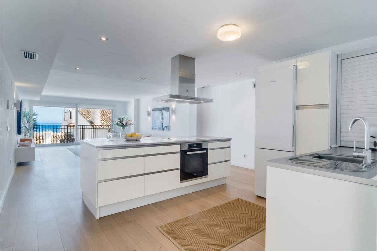 2 quarto Apartamento para venda em Puerto Banus - 699 000 € (Ref: 10116044)