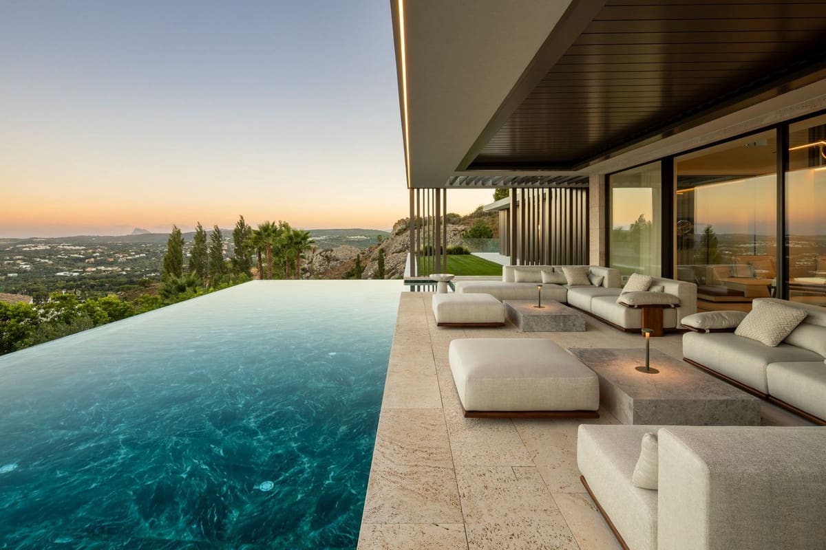 5 quarto Moradia para venda em Sotogrande com piscina garagem - 12 500 000 € (Ref: 10124849)