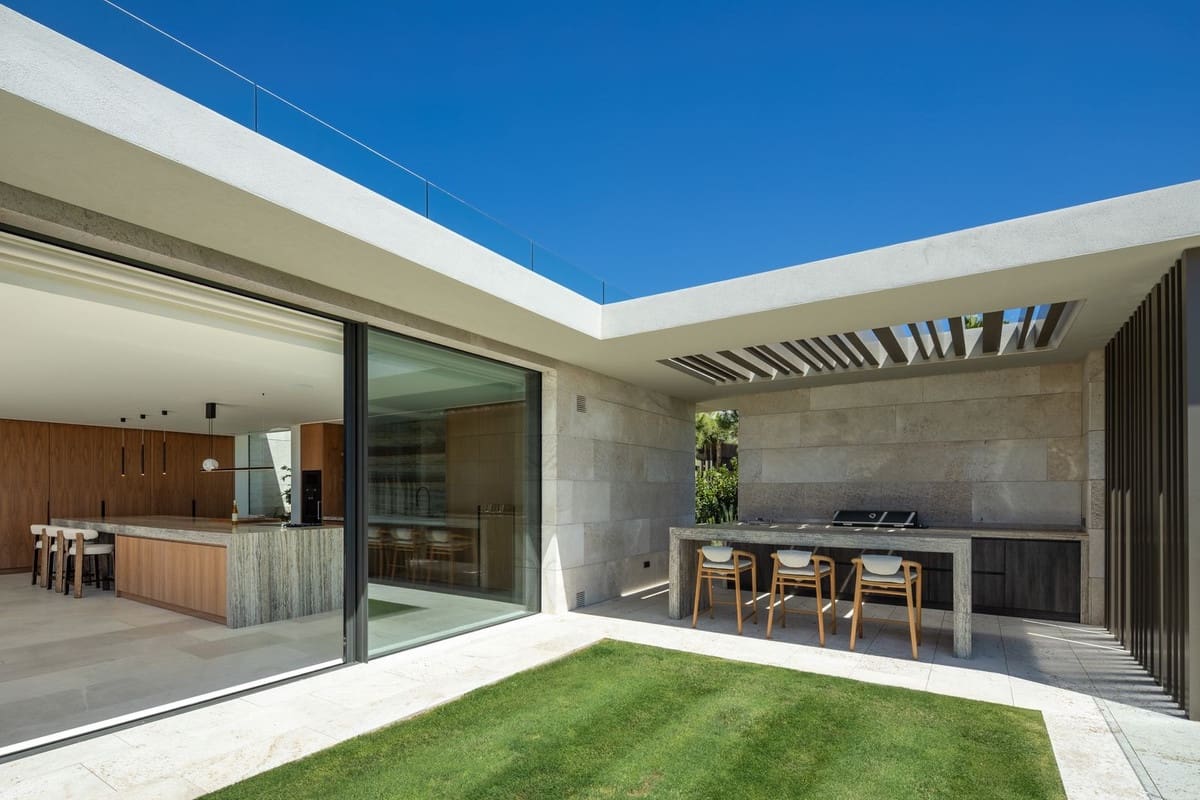 5 quarto Moradia para venda em Sotogrande com piscina garagem - 12 500 000 € (Ref: 10124849)
