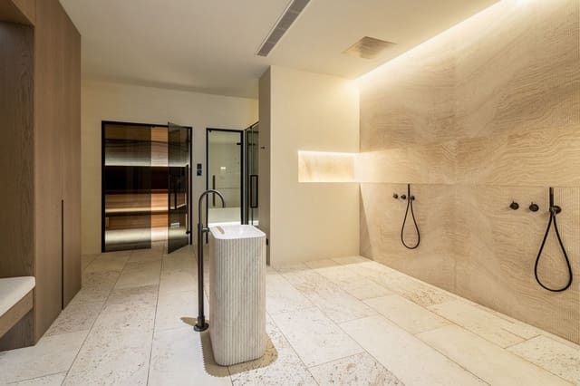 5 quarto Moradia para venda em Sotogrande, San Roque com piscina garagem - 12 500 000 € (Ref: 10124849)