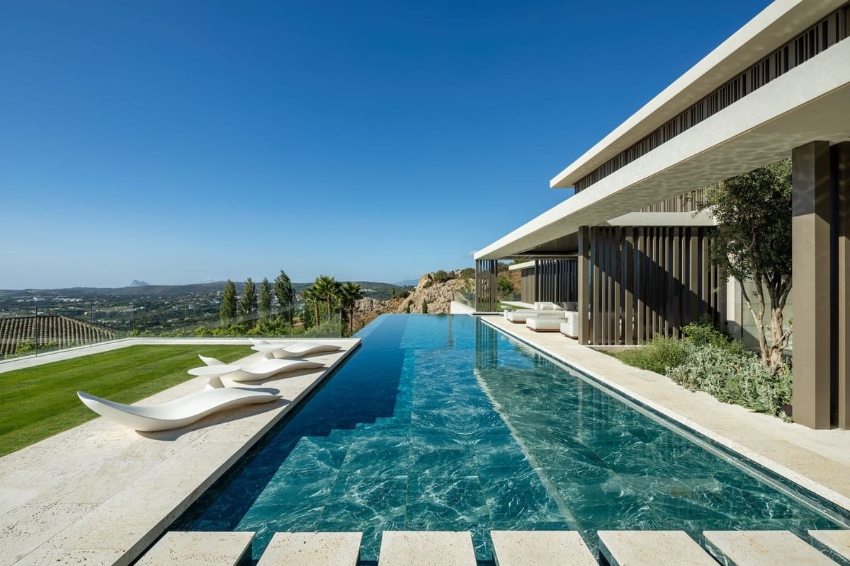 5 quarto Moradia para venda em Sotogrande com piscina garagem - 12 500 000 € (Ref: 10124849)
