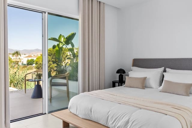 3 sypialnia Dom na sprzedaż w Marbella z basenem - 1 295 000 € (Ref: 10125238)