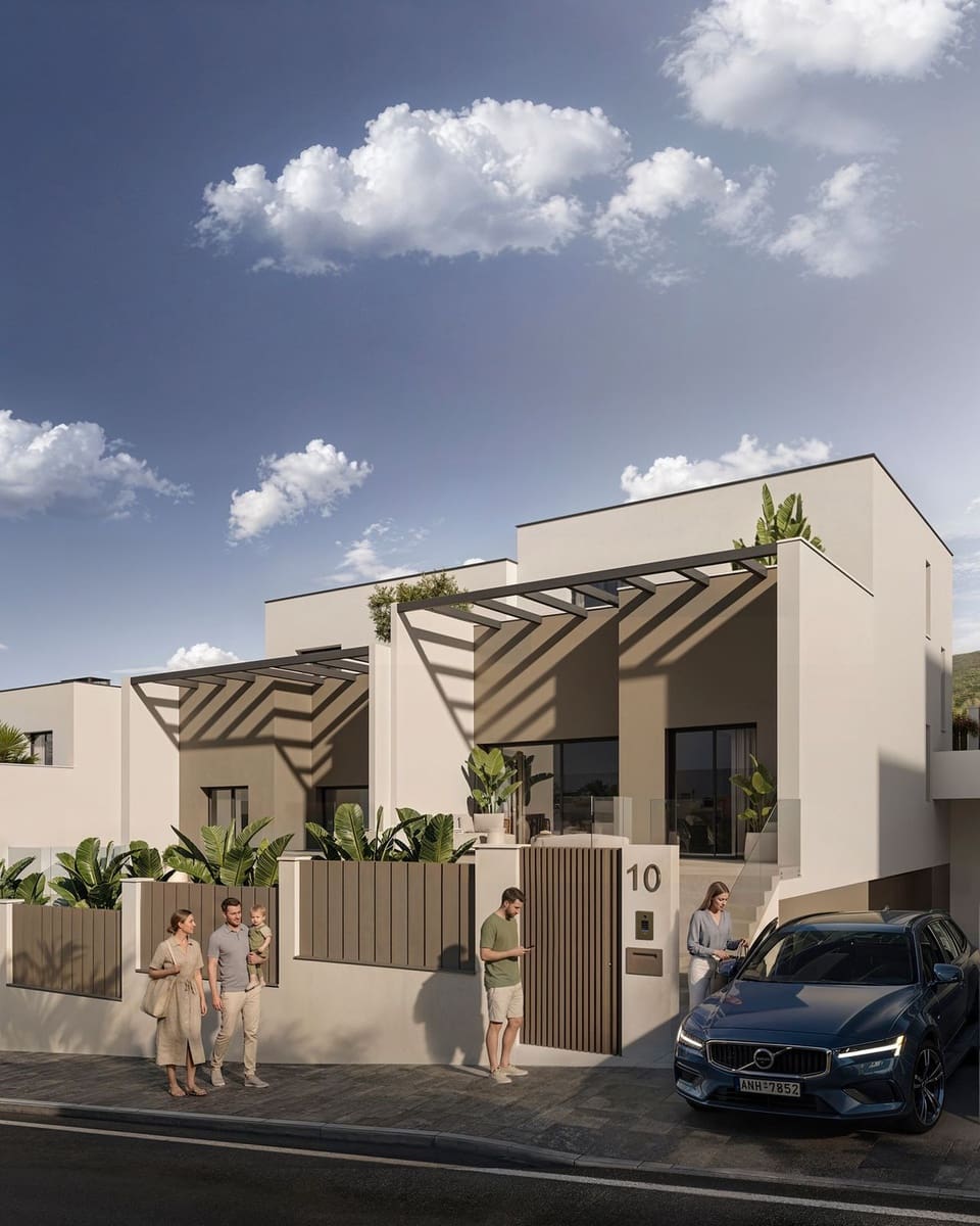 Pareado de 3 habitaciones en Manilva en venta con piscina garaje - 652.800 € (Ref: 10172811)