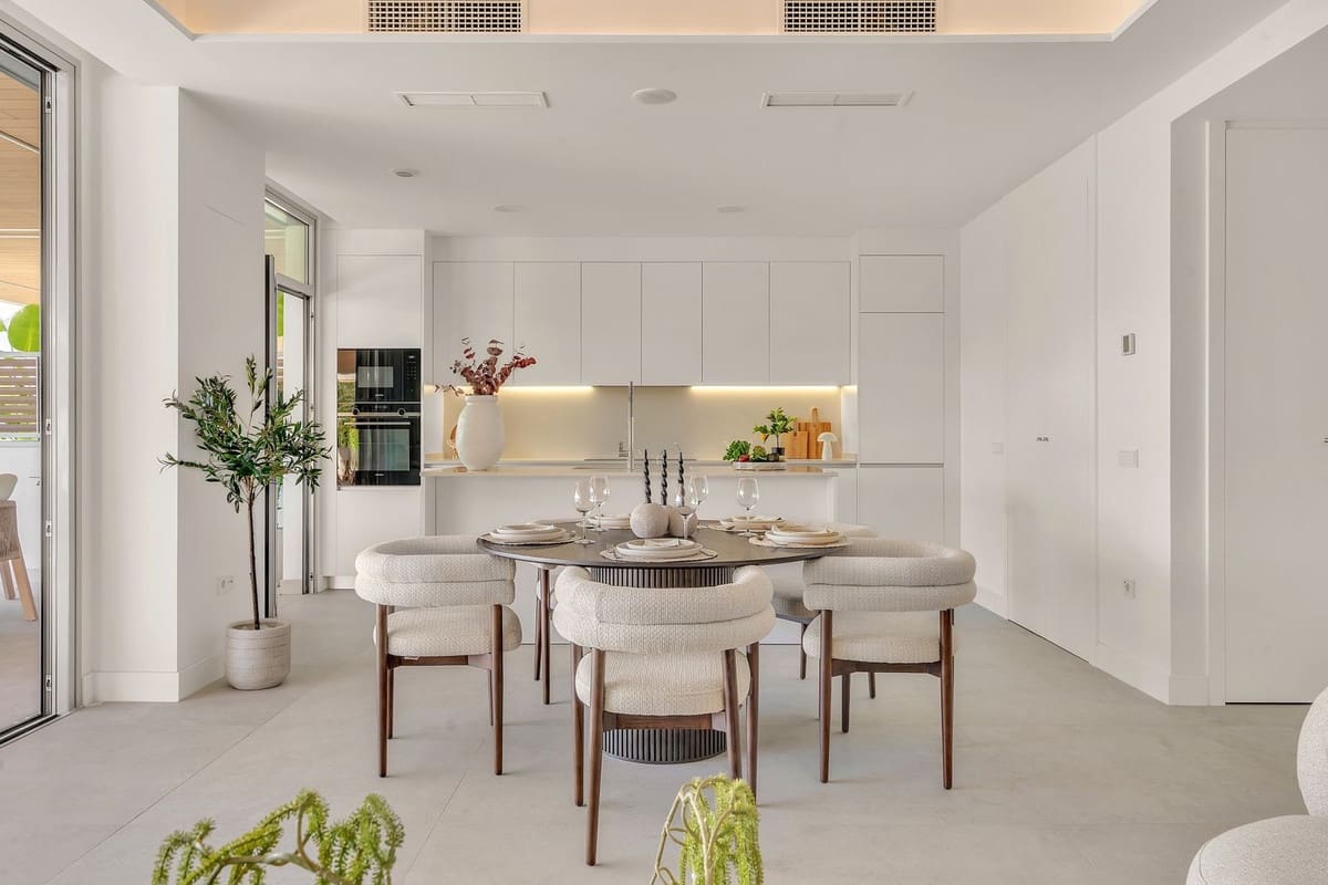 4 soverom Leilighet til salgs i Marbella med svømmebasseng garasje - € 1 595 000 (Ref: 10172887)
