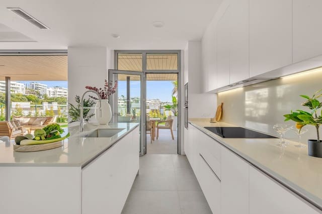 4 soverom Leilighet til salgs i Marbella med svømmebasseng garasje - € 1 595 000 (Ref: 10172887)