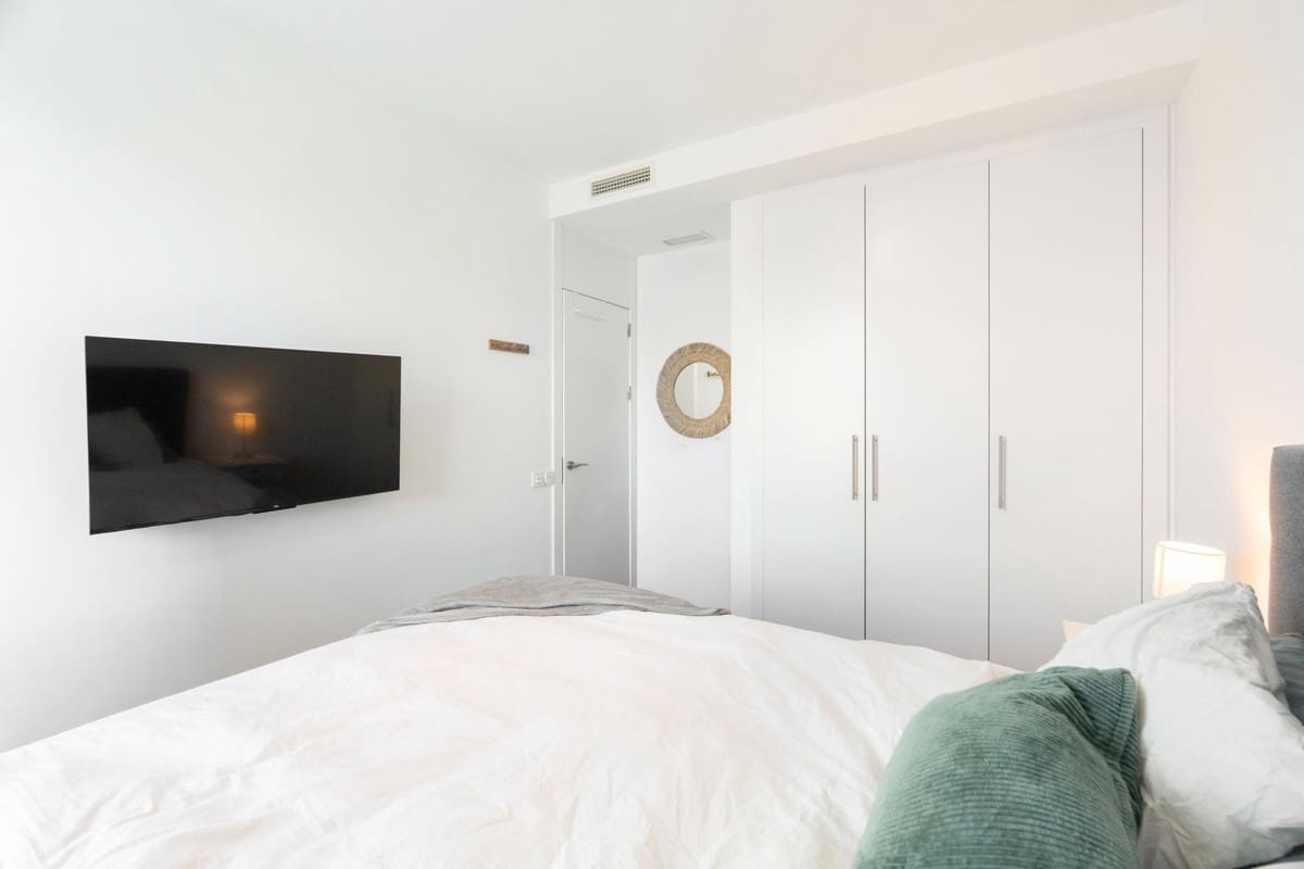 3 bedroom Apartment for sale in Estepona with pool garage - € 555,000 (Ref: 10177547)