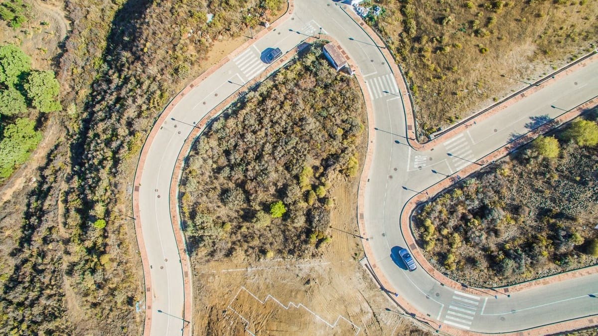 Building Plot for sale in La Mairena - € 320,000 (Ref: 3142519)