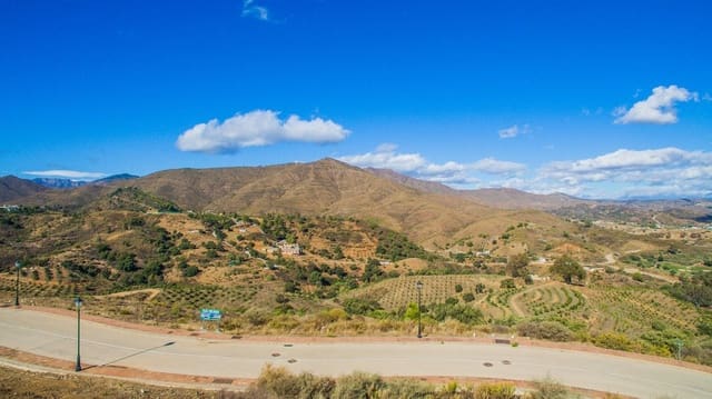 Bauplatz zu verkaufen in La Mairena, Ojen - 320.000 € (Ref: 3142519)