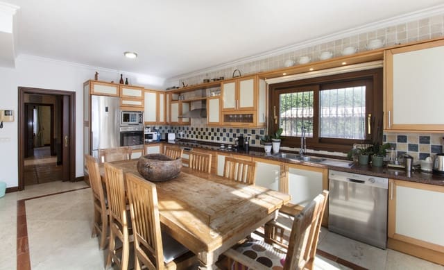 5 chambre Villa/Maison à vendre à Nueva Andalucia, Marbella avec piscine garage - 3 500 000 € (Ref: 3143169)