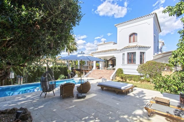 5 bedroom Villa for sale in Nueva Andalucia, Marbella with pool garage - € 3,500,000 (Ref: 3143169)