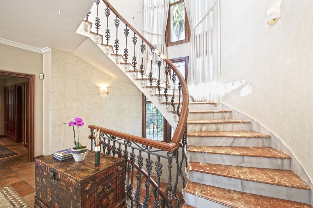 5 camera da letto Villa in vendita in Nueva Andalucia con piscina garage - 3.500.000 € (Rif: 3143169)