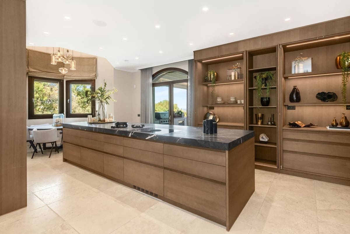 7 sypialnia Willa na sprzedaż w Benahavis z basenem garażem - 7 500 000 € (Ref: 7652386)