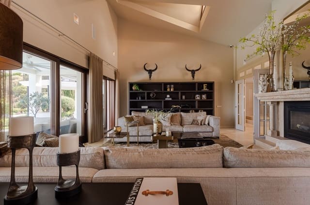 7 bedroom Villa for sale in Benahavís with pool garage - € 7,500,000 (Ref: 7652386)