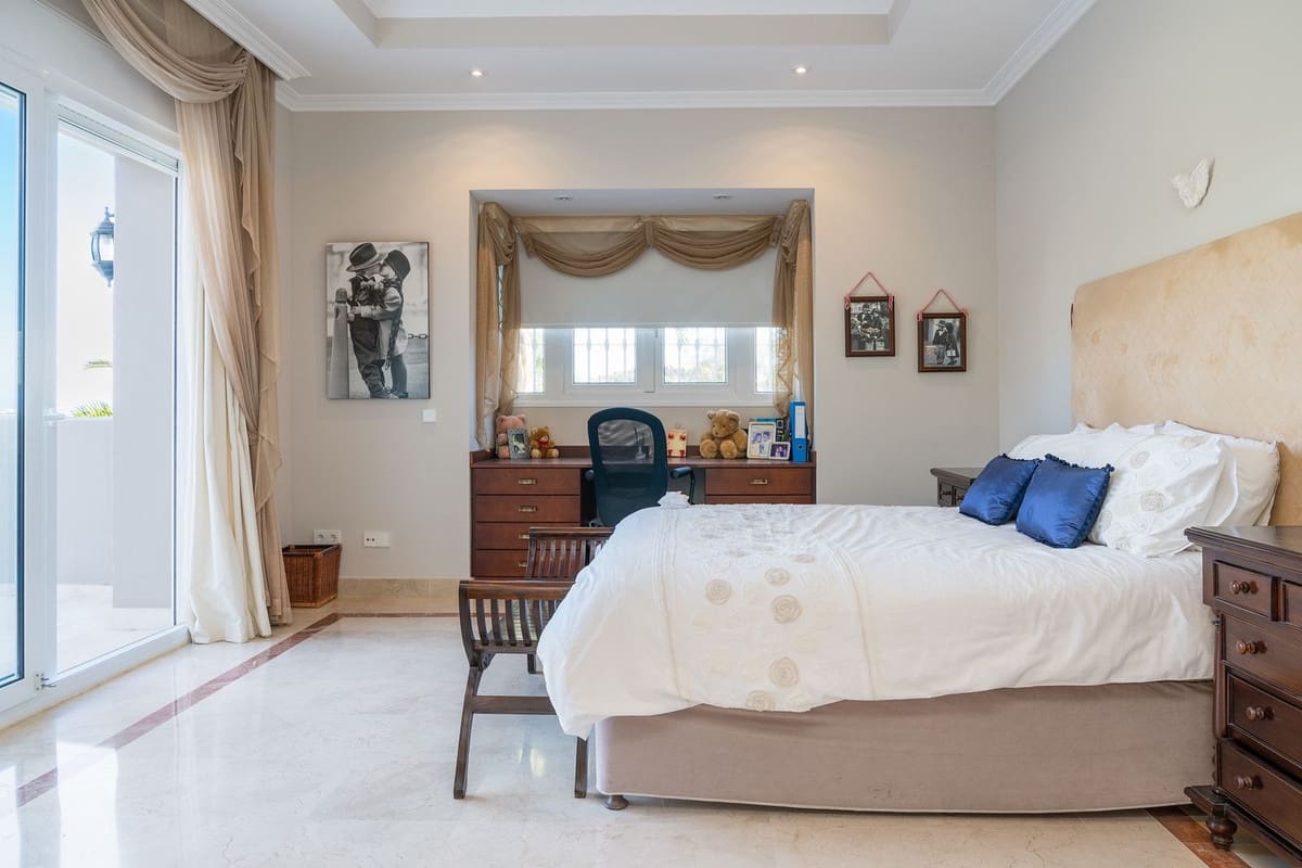 7 soveværelse Villa til salg i Marbella med swimmingpool garage - € 5.595.000 (Ref: 7652390)