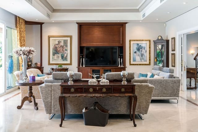 7 sypialnia Willa na sprzedaż w Marbella z basenem garażem - 5 595 000 € (Ref: 7652390)