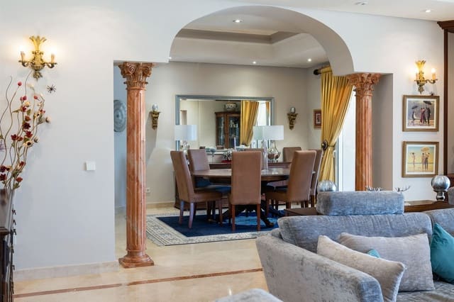 7 sypialnia Willa na sprzedaż w Marbella z basenem garażem - 5 595 000 € (Ref: 7652390)