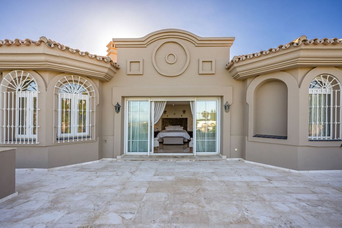 7 soveværelse Villa til salg i Marbella med swimmingpool garage - € 5.595.000 (Ref: 7652390)