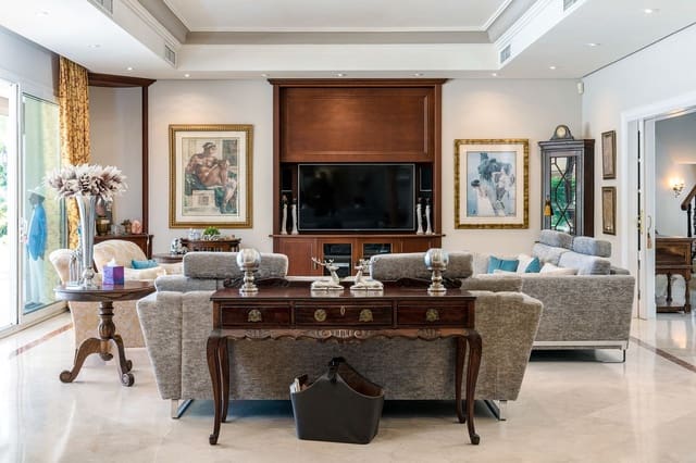 7 quarto Moradia para venda em Marbella com piscina garagem - 5 595 000 € (Ref: 7652390)