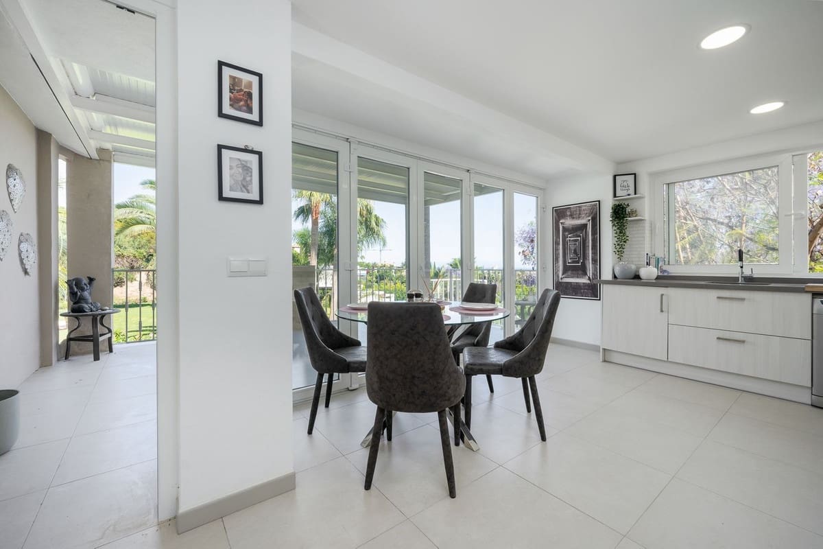Chalet de 7 habitaciones en Marbella en venta con piscina garaje - 5.595.000 € (Ref: 7652390)