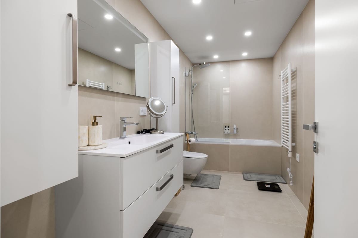 7 bedroom Apartment for sale in Nueva Andalucia with pool garage - € 4,300,000 (Ref: 7888835)