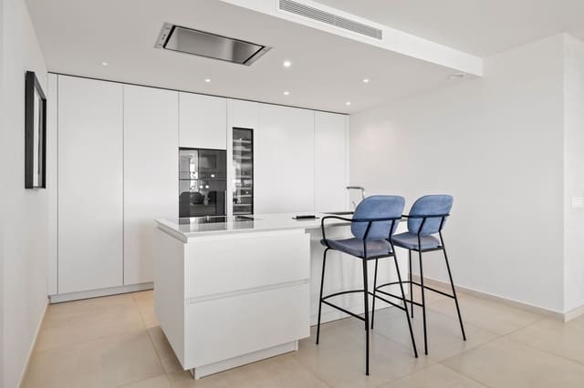 Apartamento de 7 habitaciones en Nueva Andalucia, Marbella en venta con piscina garaje - 4.300.000 € (Ref: 7888835)