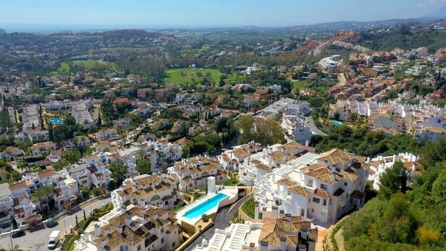 7 sypialnia Apartament na sprzedaż w Nueva Andalucia, Marbella z basenem garażem - 4 300 000 € (Ref: 7888835)
