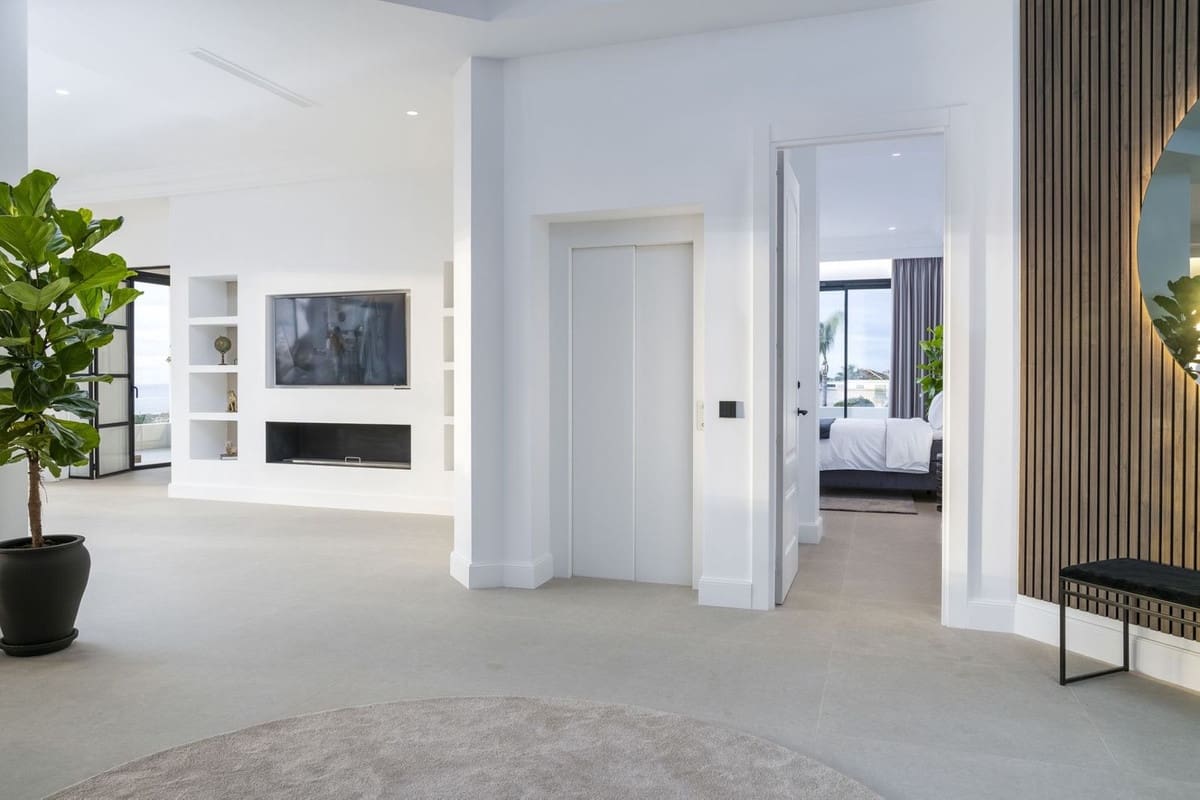 6 soverom Villa til salgs i Los Flamingos med svømmebasseng garasje - € 6 995 000 (Ref: 7979262)