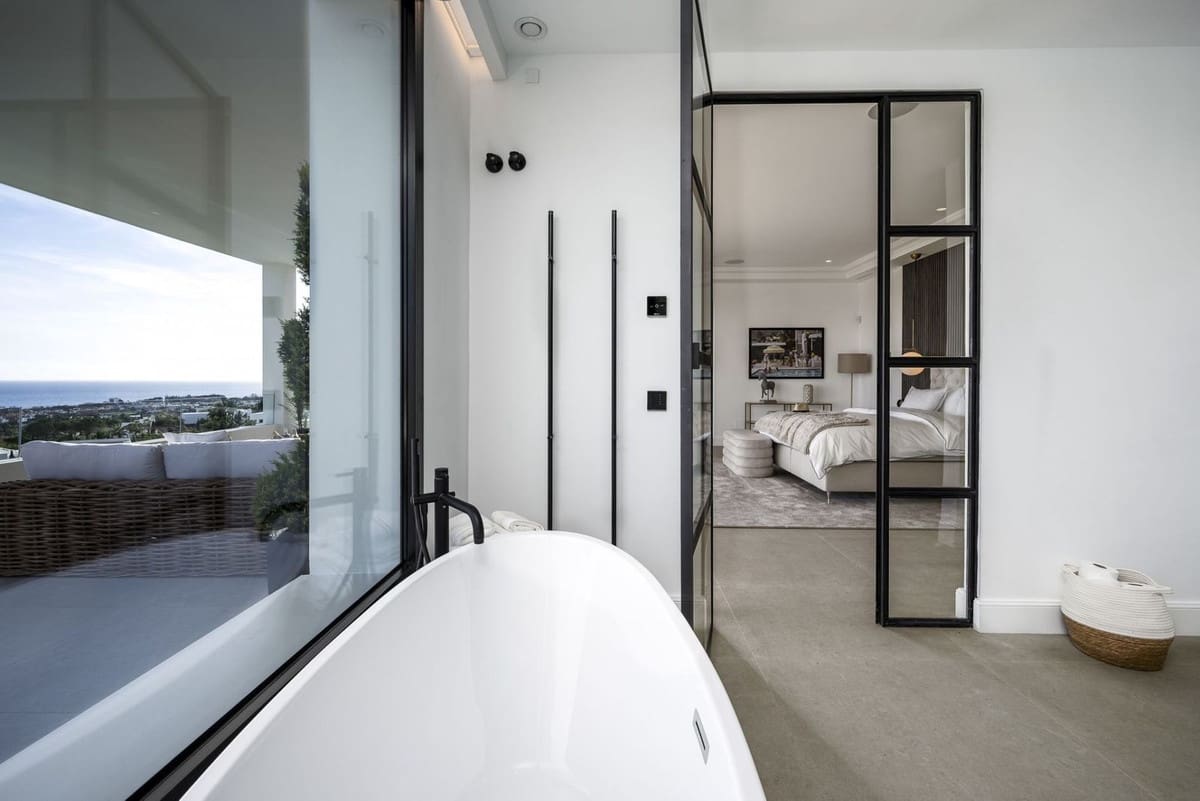 6 soverom Villa til salgs i Los Flamingos med svømmebasseng garasje - € 6 995 000 (Ref: 7979262)