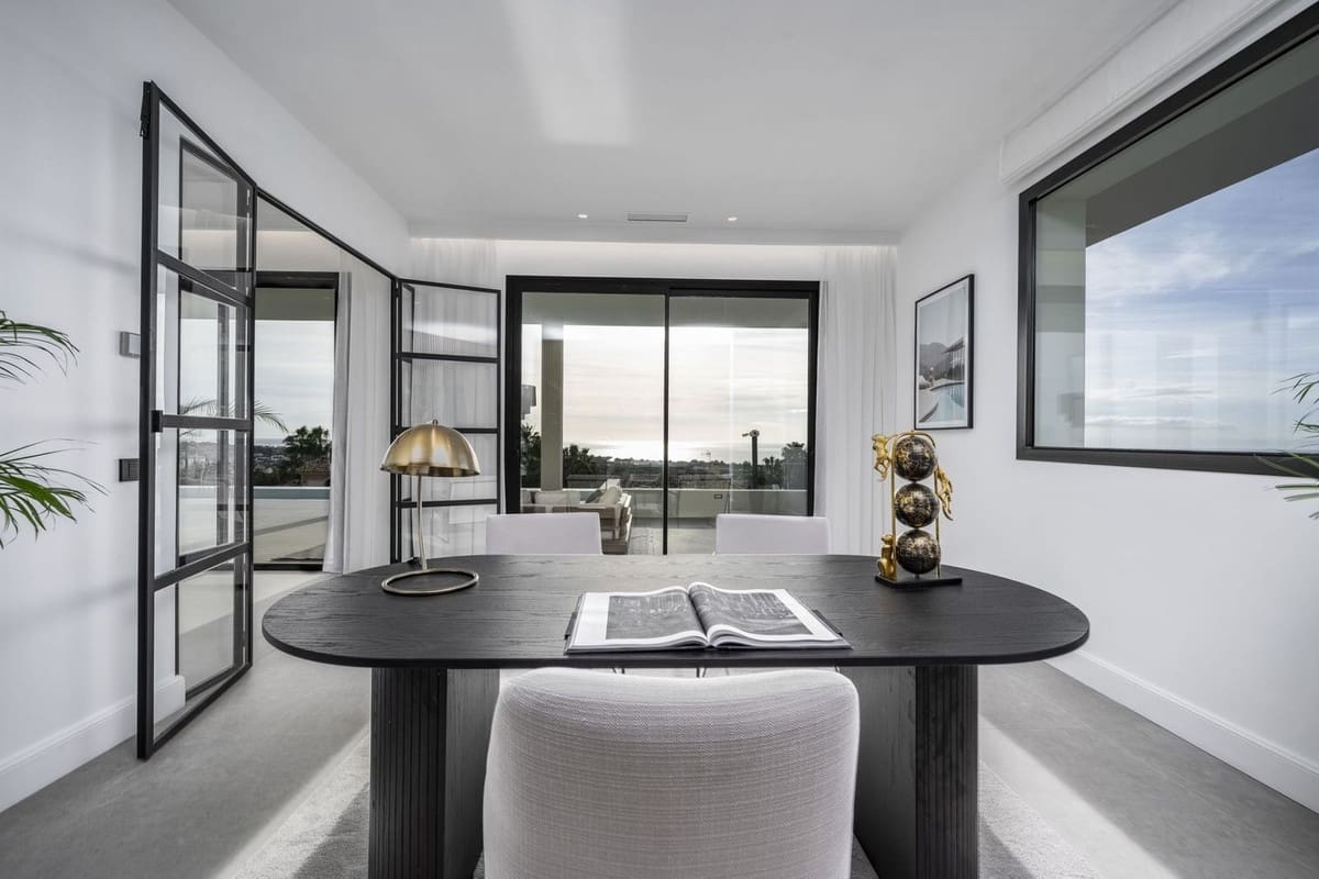 6 soverom Villa til salgs i Los Flamingos med svømmebasseng garasje - € 6 995 000 (Ref: 7979262)