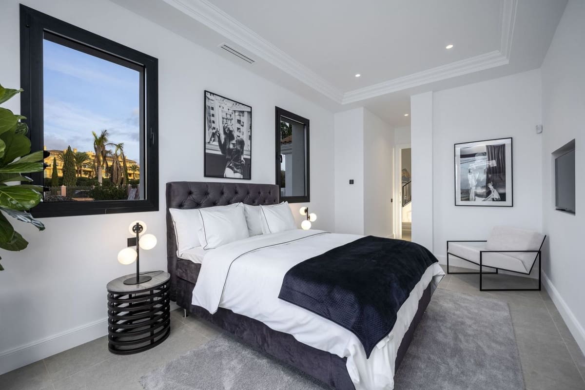 6 soverom Villa til salgs i Los Flamingos med svømmebasseng garasje - € 6 995 000 (Ref: 7979262)