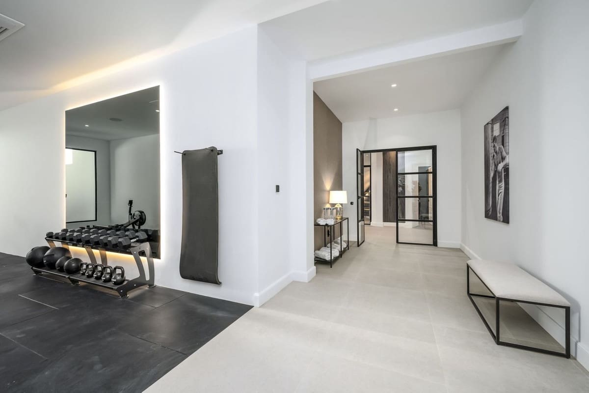 6 soverom Villa til salgs i Los Flamingos med svømmebasseng garasje - € 6 995 000 (Ref: 7979262)