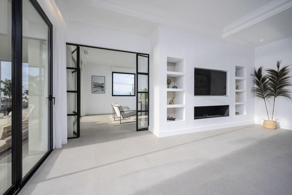 6 soverom Villa til salgs i Los Flamingos med svømmebasseng garasje - € 6 995 000 (Ref: 7979262)