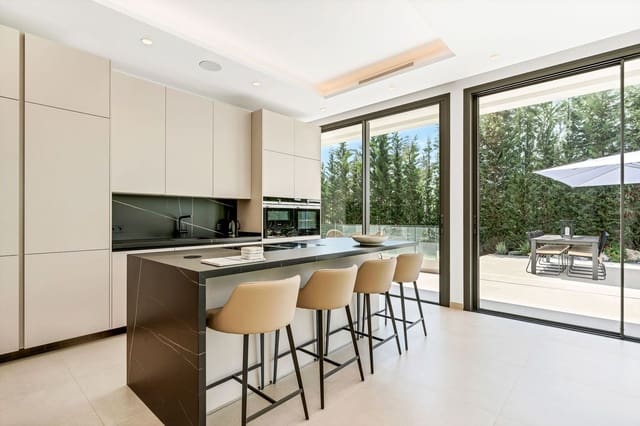 4 sovrum Villa till salu i Marbella med pool garage - 4 195 000 € (Ref: 7984618)