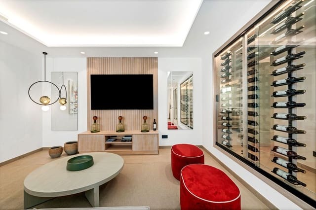 4 slaapkamer Villa te koop in Marbella met zwembad garage - € 4.195.000 (Ref: 7984618)