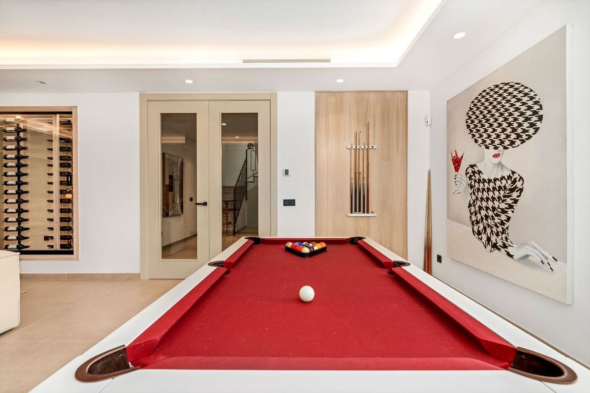 4 quarto Moradia para venda em Marbella com piscina garagem - 4 195 000 € (Ref: 7984618)