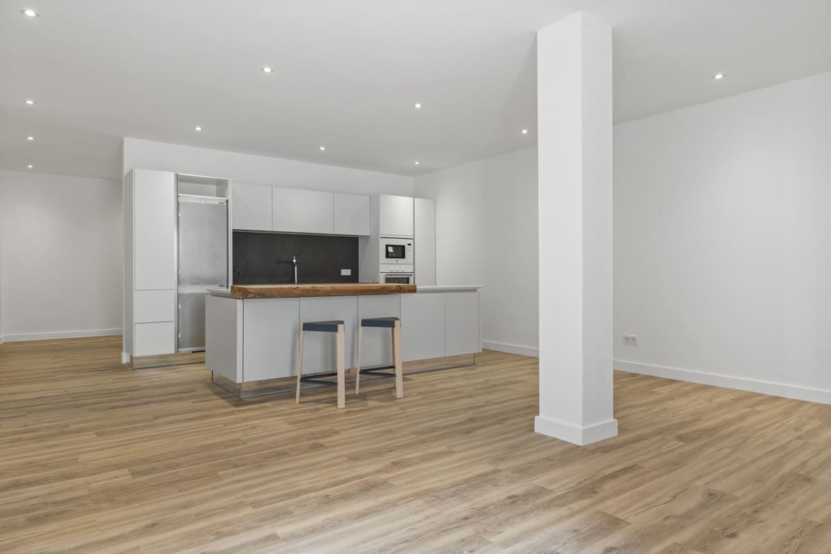 5 soverom Villa til salgs i Marbella med svømmebasseng garasje - € 2 950 000 (Ref: 8060837)