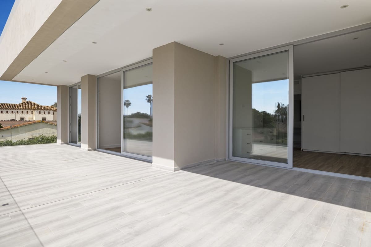 5 slaapkamer Villa te koop in Marbella met zwembad garage - € 2.950.000 (Ref: 8060837)